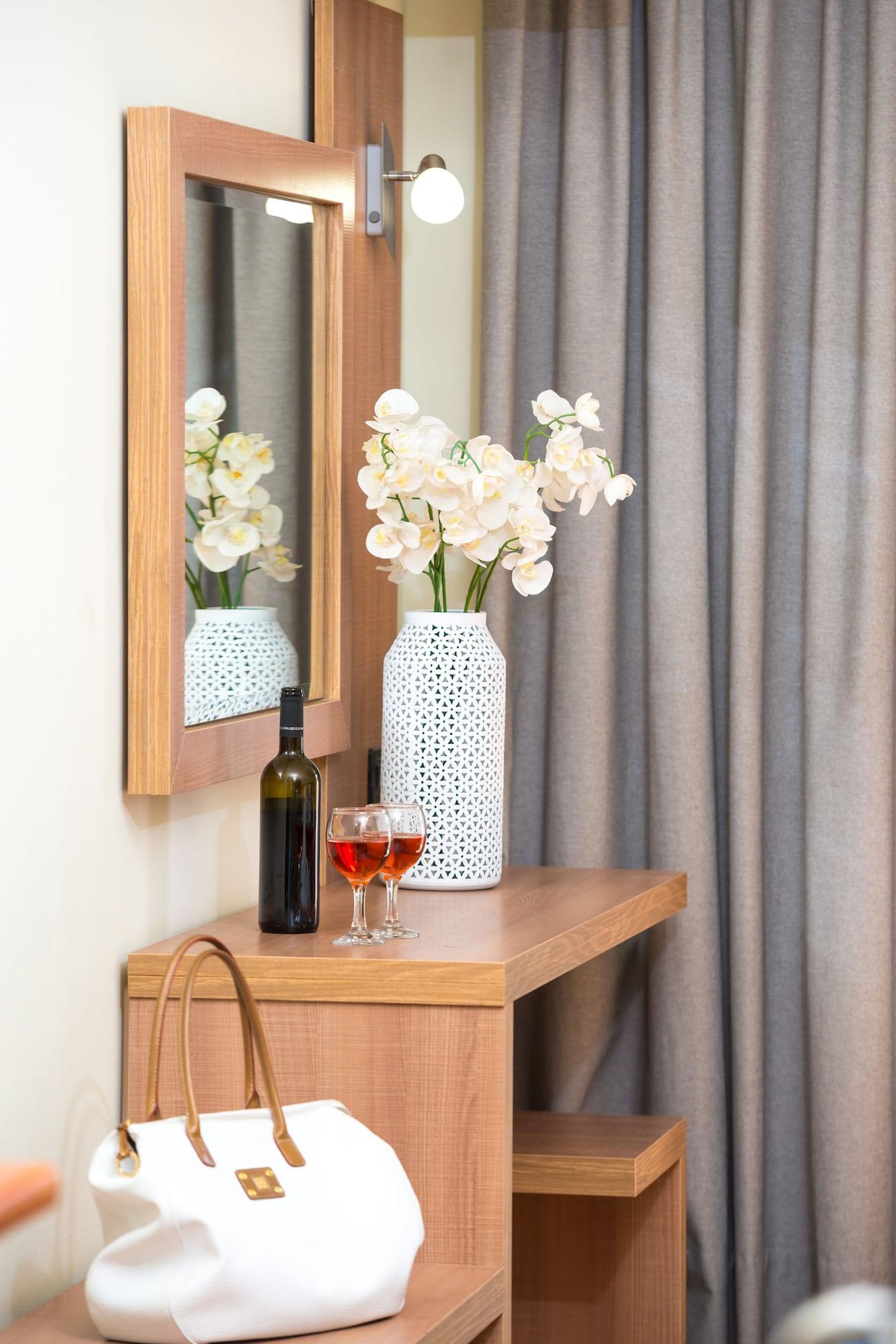 Ilios Hotel, Adults Only Лаганас Екстериор снимка
