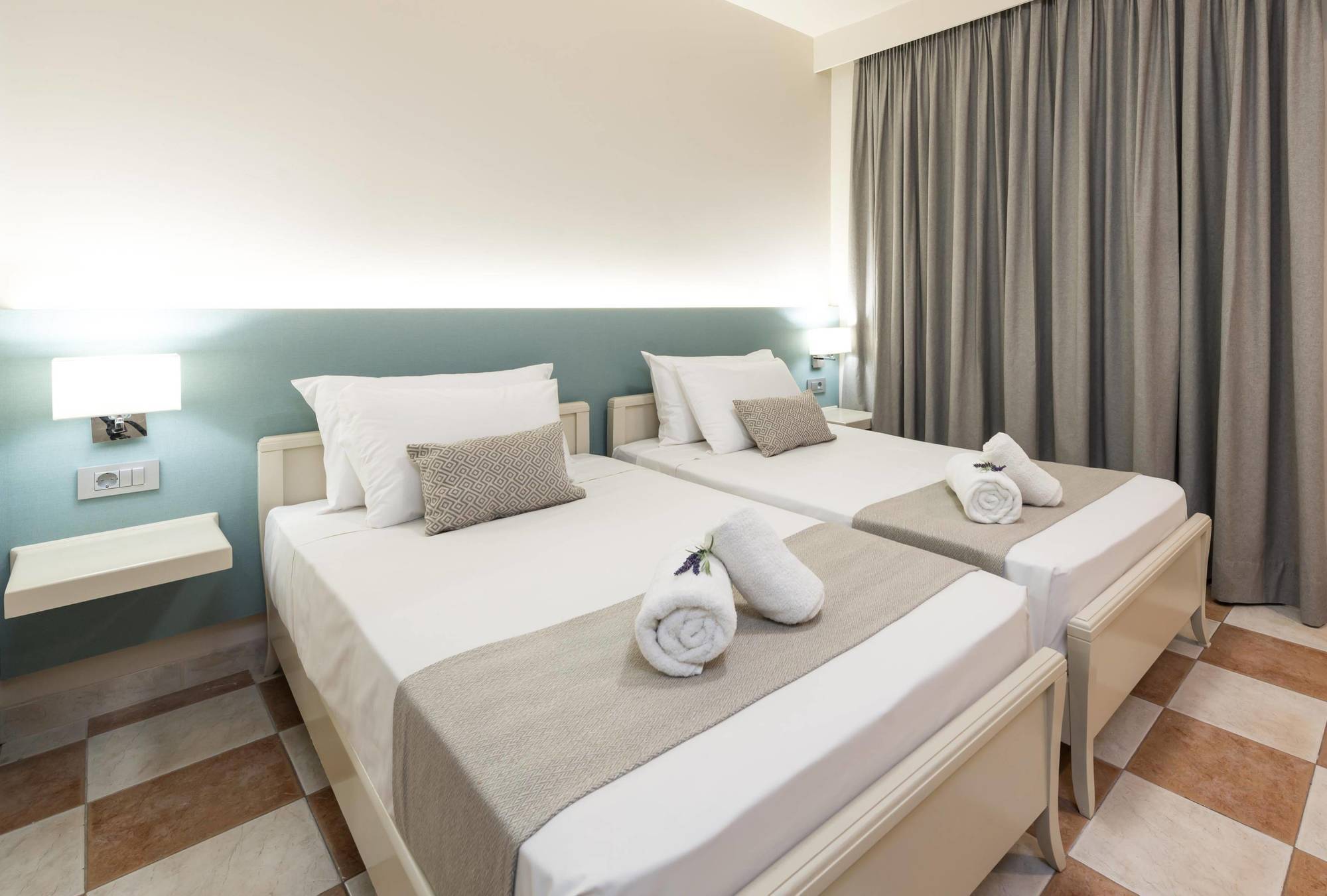 Ilios Hotel, Adults Only Лаганас Екстериор снимка